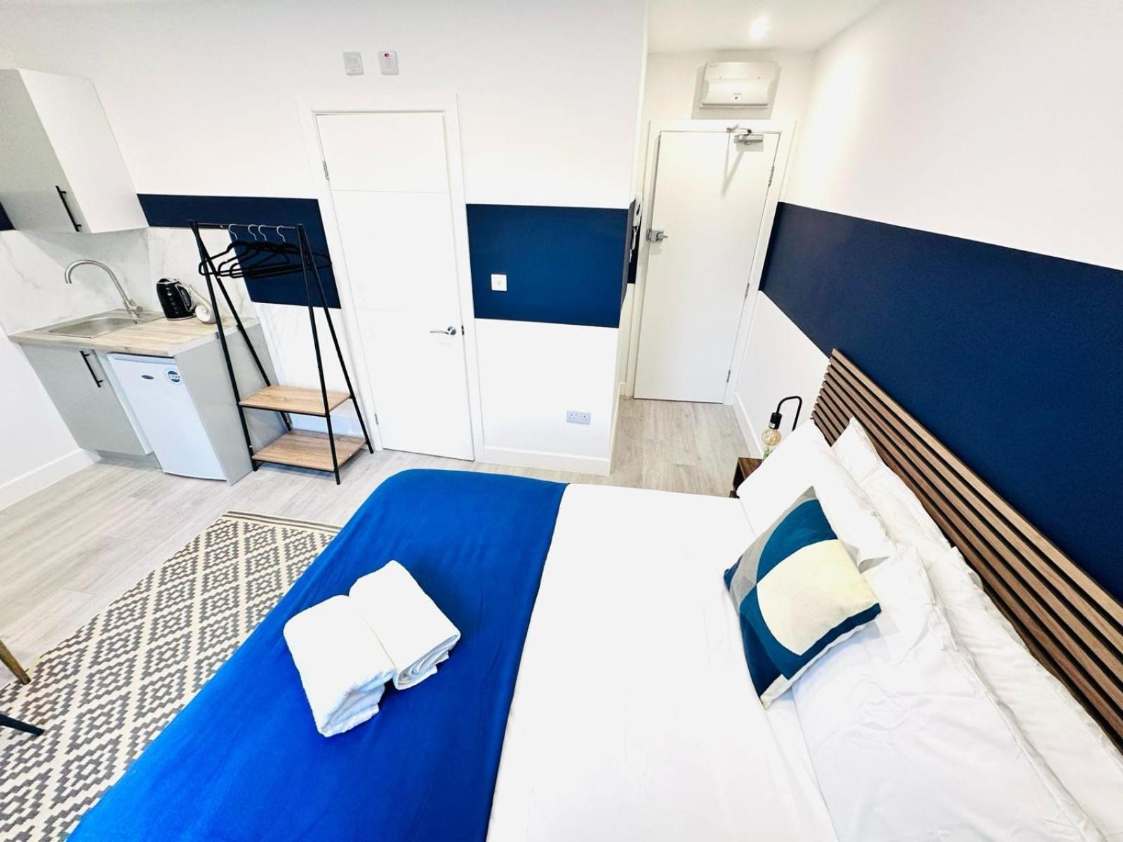 London 58 Blue House City Center Studio, Top Spot エクステリア 写真