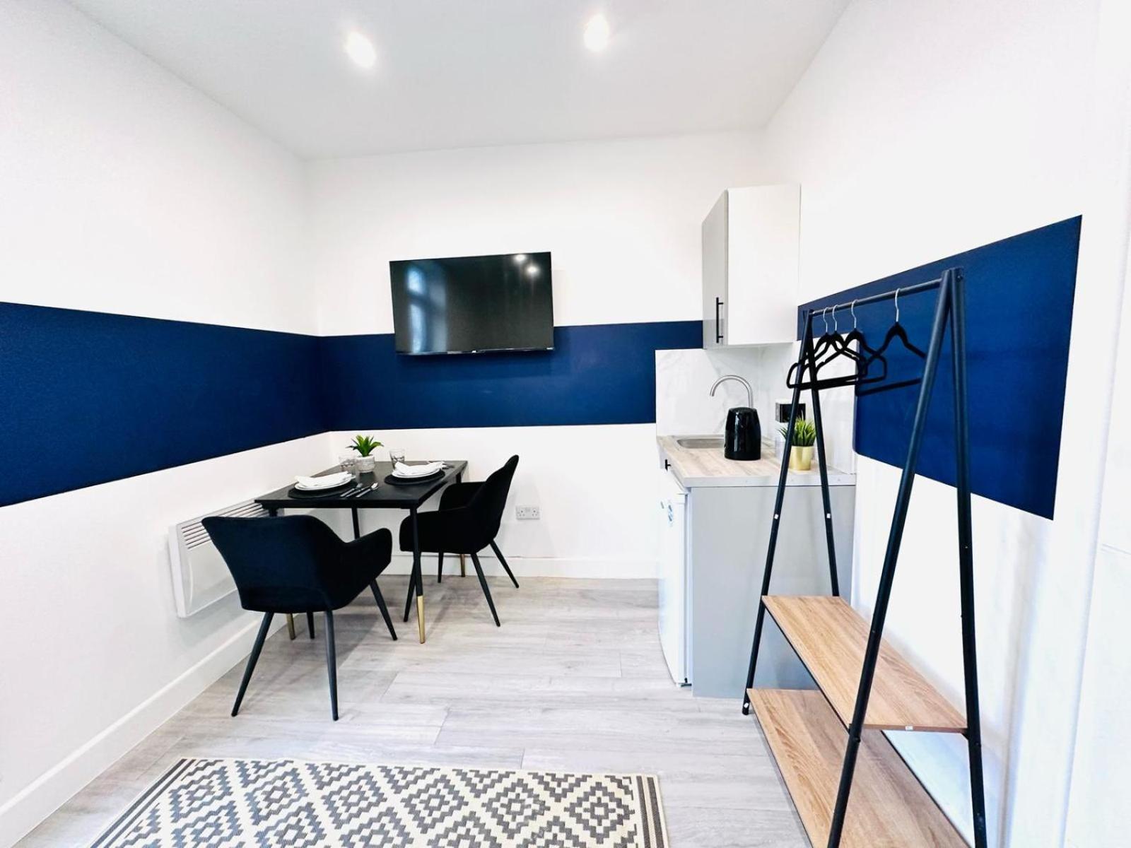 London 58 Blue House City Center Studio, Top Spot エクステリア 写真