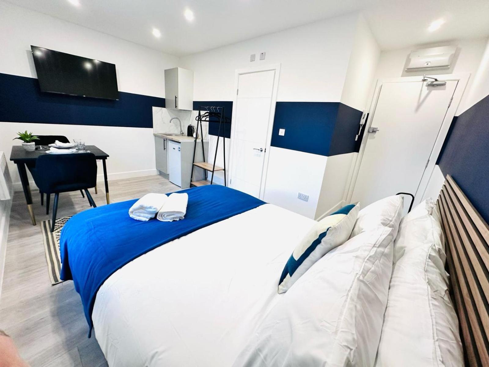 London 58 Blue House City Center Studio, Top Spot エクステリア 写真